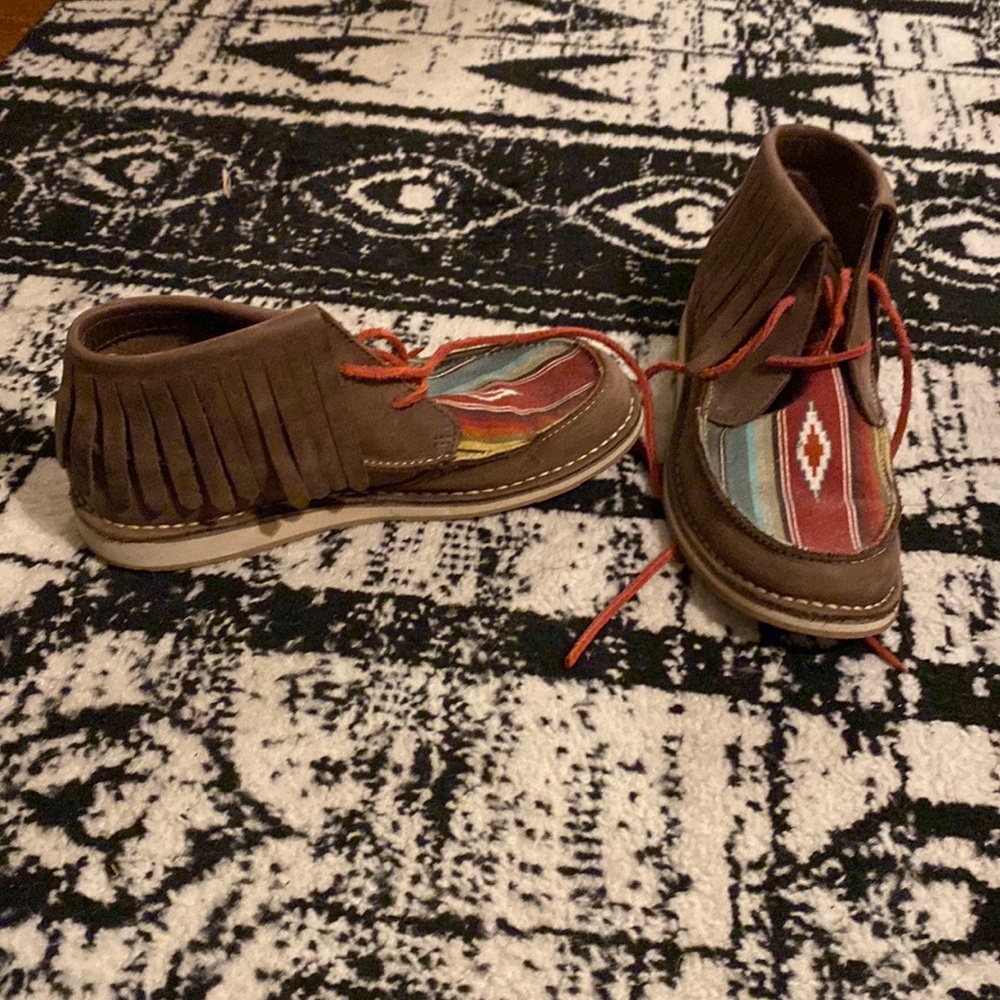 Ariat shoes